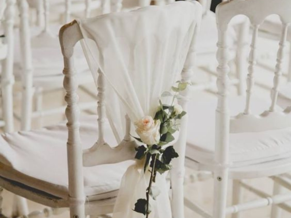 Szyfon na krzesło | biała wanilia | 2,5m